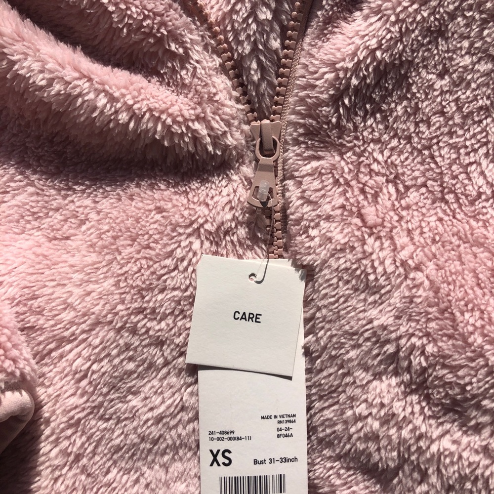 Pink fuzzy hoddie